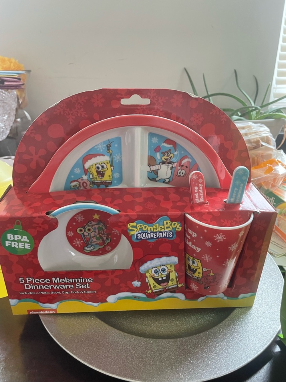 SpongeBob SquarePants Kids 5-Piece Melamine Dinnerware Set - Red & Blue Accents - Picture 2 of 2
